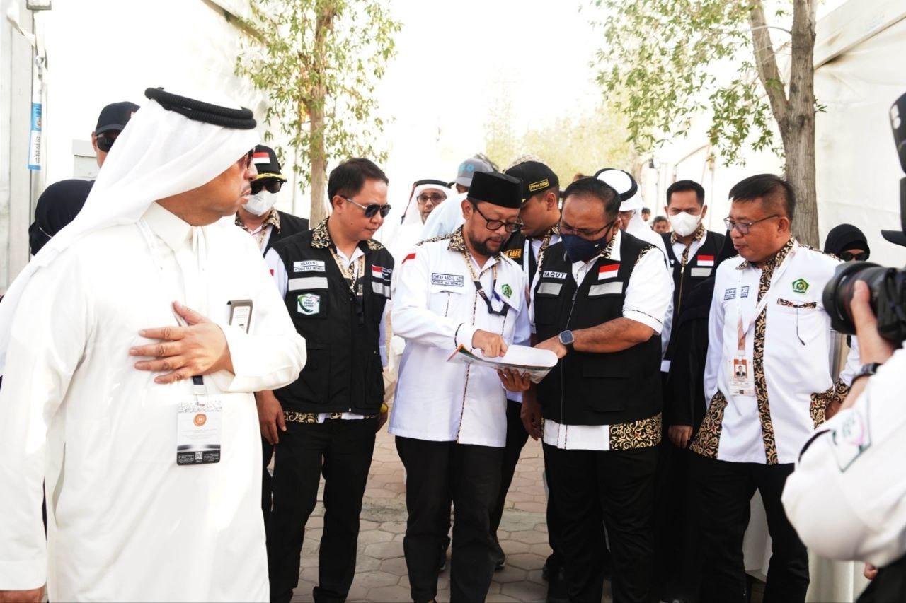 Arafah Berdebu, Menag Imbau Jemaah Haji Pakai Masker