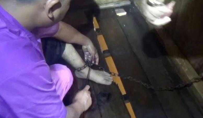 Mensos Risma Lepas Pasung 2 ODGJ di Kalsel: Keluarga Tak Boleh Malu