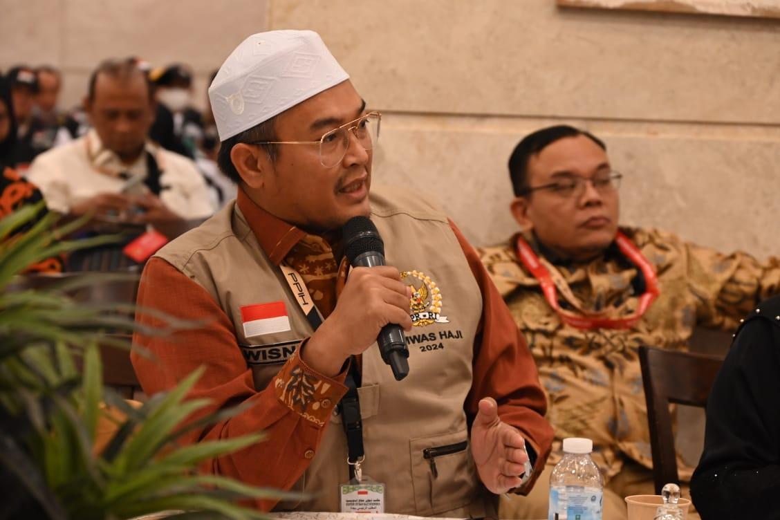 Wisnu Wijaya: Belum Semua Bus Terpasang Bendera Indonesia hingga Minimnya Jumlah Bus untuk Lansia