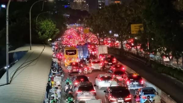Jelang Long Weekend, Hindari Ruas Jalan Macet di Jakarta Malam Ini