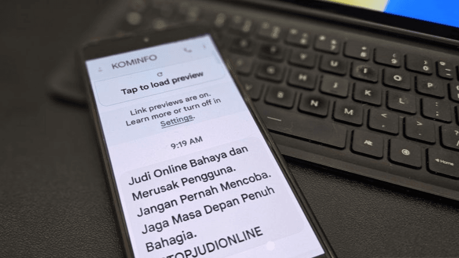 Cegah Judi Online Melebar, Kominfo Lancarkan "SMS Blast" Berikan Edukasi