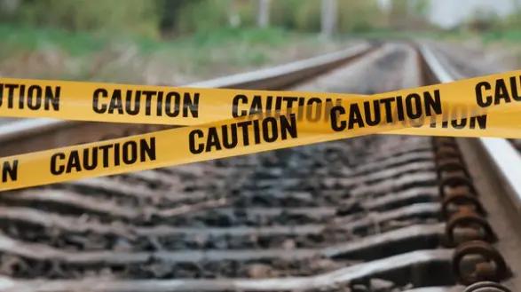 Tabrakan Antar-kereta di Benggala Barat India, Tewaskan 7 Penumpang dan 39 Terluka
