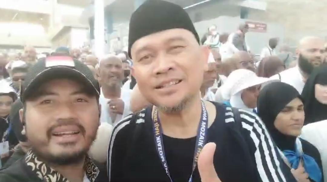 Cak Lontong: Petugas Haji Luar Biasa
