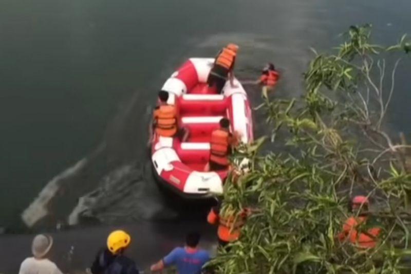 Tolong Teman Terpeleset di Embung Abimanyu Temanggung Berujung Tewas Bersama