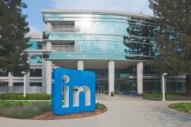 LinkedIn Hadirkan Fitur Chatbot, Terasa Punya Konsultan Pribadi Bisa Dibuatkan CV-Lamaran?
