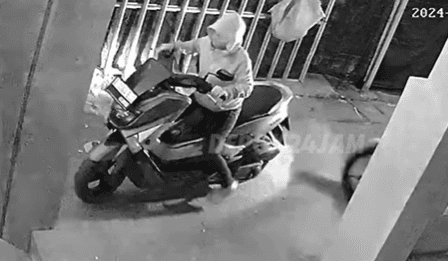 Viral! Motor Hilang saat Ditinggal Salat Subuh di Masjid Depok, Polisi Buru Pelaku