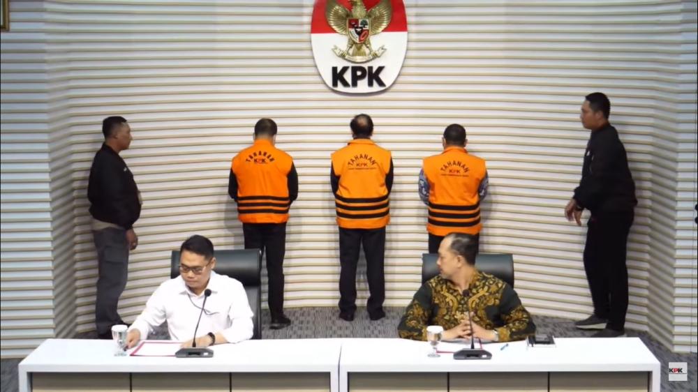 Tiga Koruptor Truk Angkut Basarnas Resmi Ditahan!