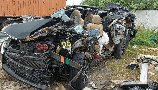 Begini Kondisi Pajero Usai Tabrak Truk-Tewaskan 4 Orang di Tol Kendal, Sudah Tak Terbentuk!