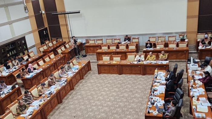Nah loh! PPATK Blak-blakan Ada 1.000 Anggota DPR-DPRD Terlibat Judi Online