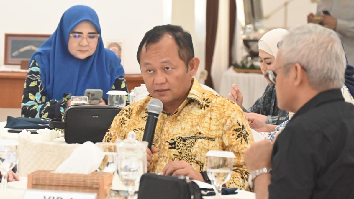 Panja Timah Komisi VI Desak Evaluasi Pertambangan Timah