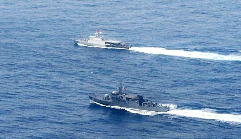 Kapal Perang RI dan Filipina Kompak Patroli di Perbatasan