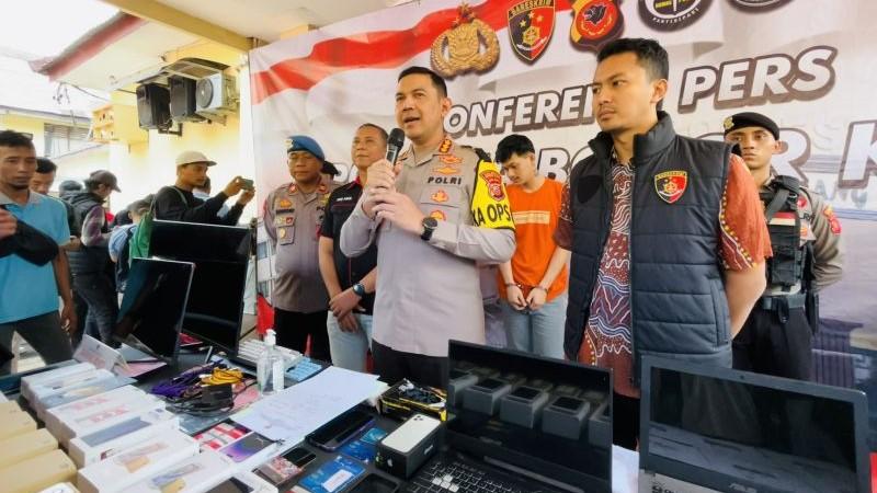 Kakak-Adik Perekrut Selebgram di Bogor Promosi Judi Online Ditangkap!