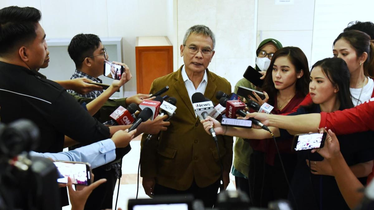 Johan Budi Pertanyakan Penyebab Citra KPK Turun
