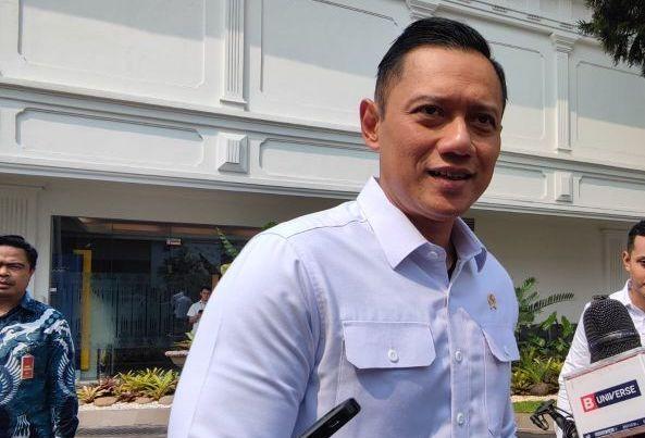 Jokowi Rapat Bersama Para Menteri, Bahas Pemindahan ASN ke IKN