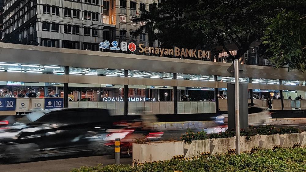 TransJakarta Ubah Nama Halte GBK jadi Senayan Bank DKI, Apa Alasannya?