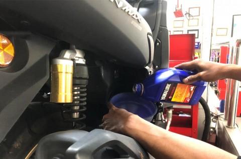 Oli Mesin Motor Cepat Habis? Ini Penyebabnya