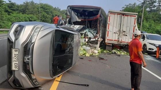 Fakta-Fakta Kecelakaan di Tol Cipularang dari Penyebab hingga 4 Orang Luka