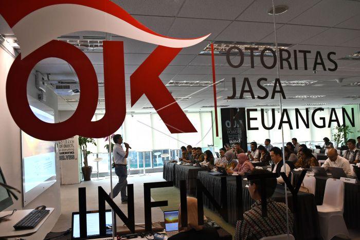 OJK Cabut Izin Usaha PT Akur Dana Abadi dan PT Semangat Gotong Royong