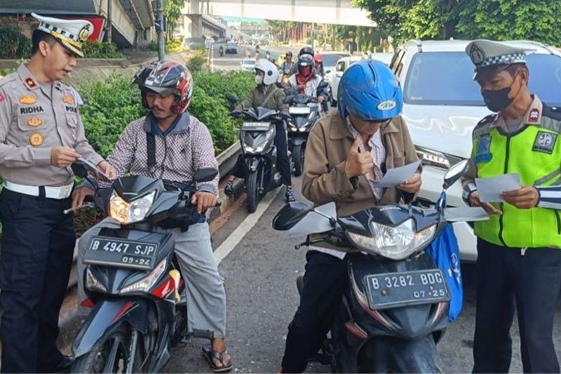 Polisi Sebut Operasi Patuh Jaya di Jakbar Utamakan Edukasi Berlalu Lintas