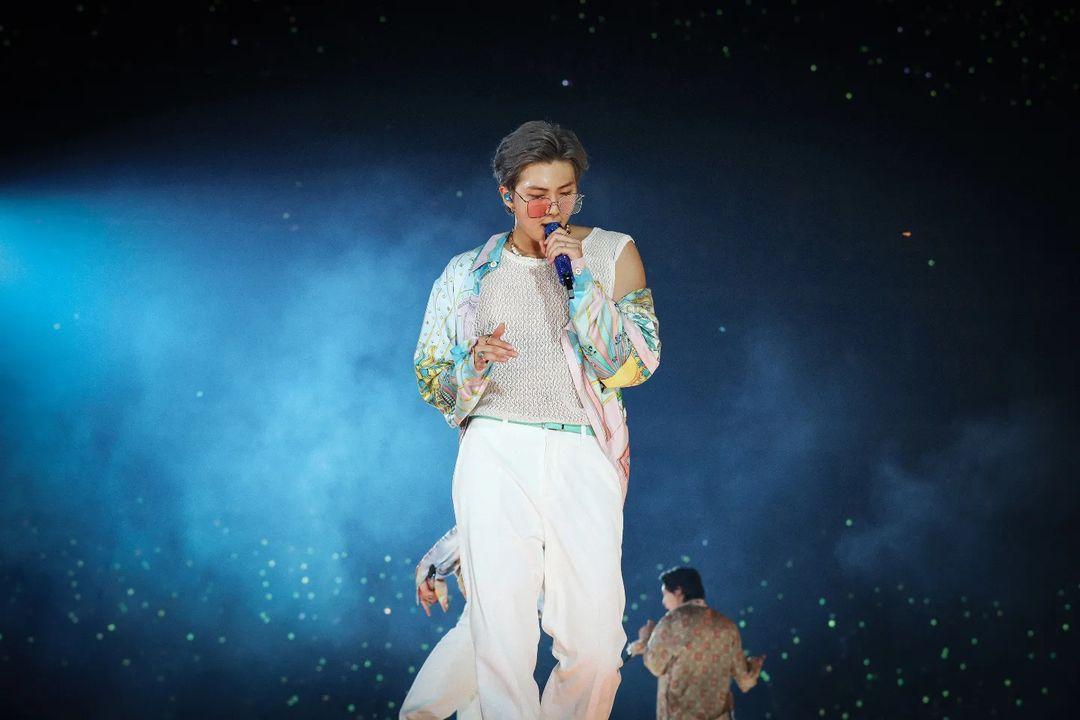 Album RM BTS "Right Place, Wrong Person" Dinobatkan Sebagai Album K-Pop Terbaik Tahun 2024 oleh Staf Billboard
