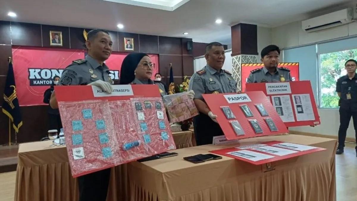 WNA Pelaku Prostitusi Online di Jakbar Terancam Dideportasi