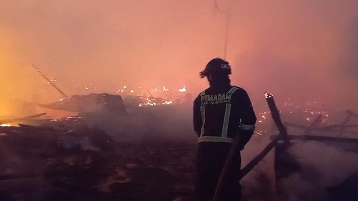 5 Kandang Ayam di Kuningan Terbakar, Kerugian Mencapai Rp1 Miliar