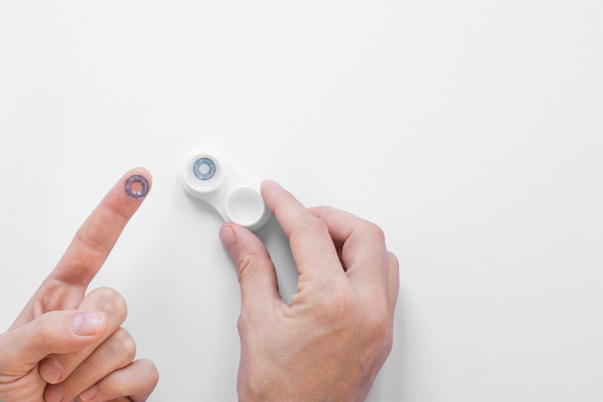 Catat Ya! Cara Perawatan Softlens Demi Cegah Infeksi Kornea Mata