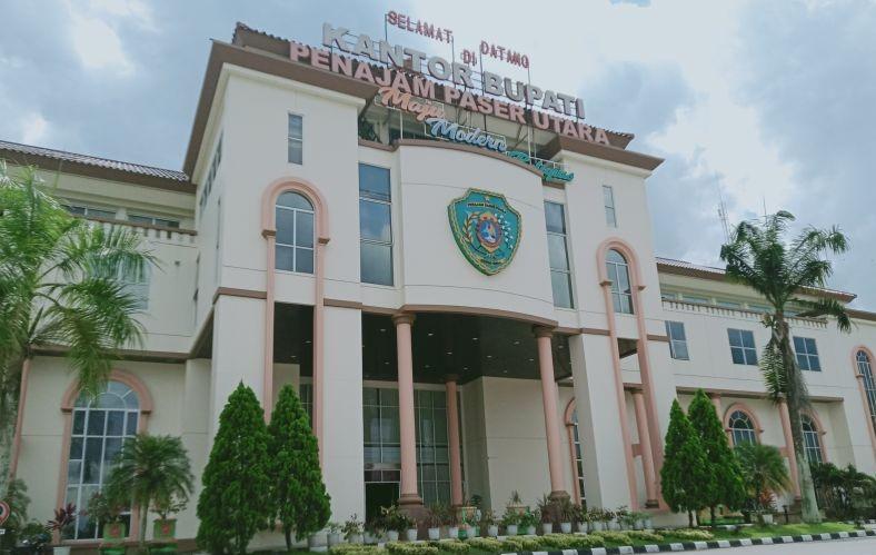 Kabupaten Penajam Beri Bantaun 67 Unit Rumah ke Korban Bencana Kebakaran dan Longsor
