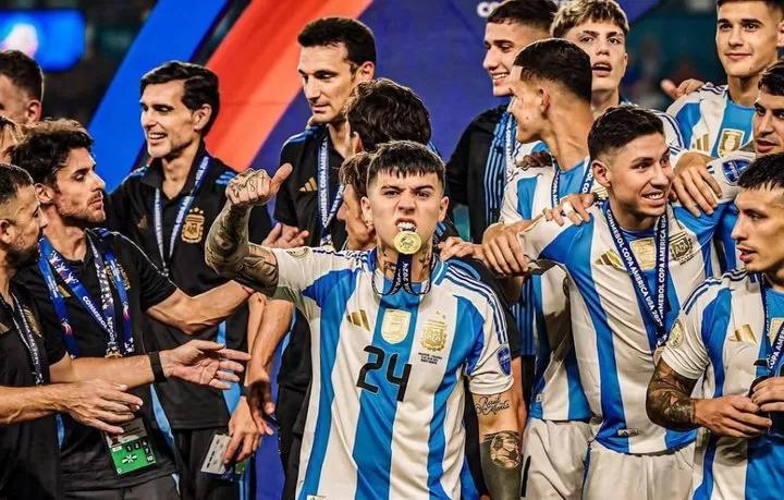 Usai Komentar Bernada Rasial, Pemain Chelsea Ramai-Ramai Unfollow Enzo Fernandez