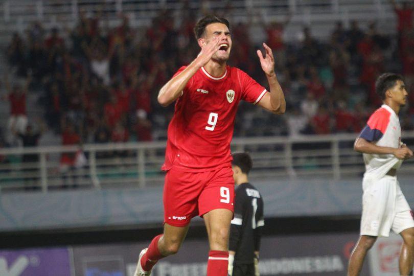 Kecewa Gagal Cetak Gol, Jens Raven Tetap Bangga Atas Kemenangan Indonesia