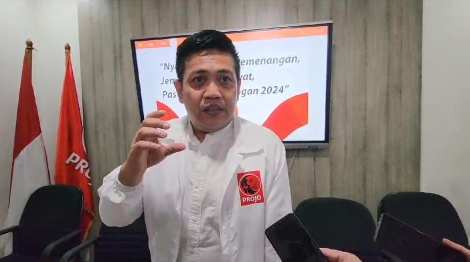 Tetap Jadi Relawan atau Mau Jadi Parpol, Projo?