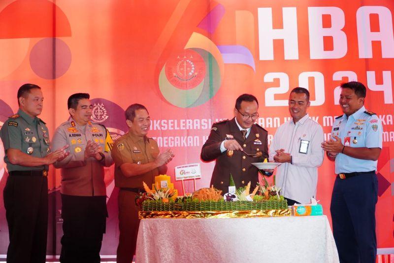 Pj Bupati Madiun Harap Kejaksaan Profesional Kawal Hukum