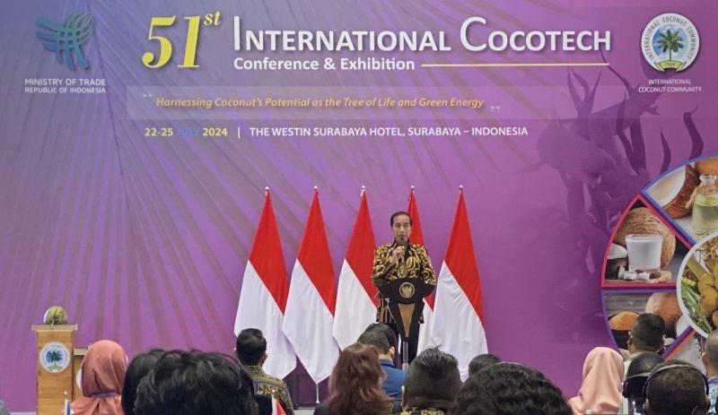 Terbesar Kedua di Dunia, Jokowi Minta Hilirisasi Kelapa Jadi Bioenergi dan Bioavtur