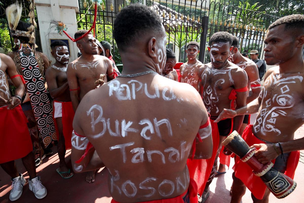 Dukung Kelestarian Hutan Adat