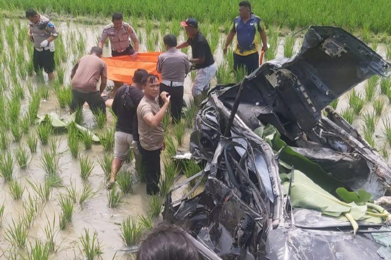 Tabrakan Mobil Vs Kereta di Deli Serdang, 6 Sekeluarga Tewas dan 1 Kritis
