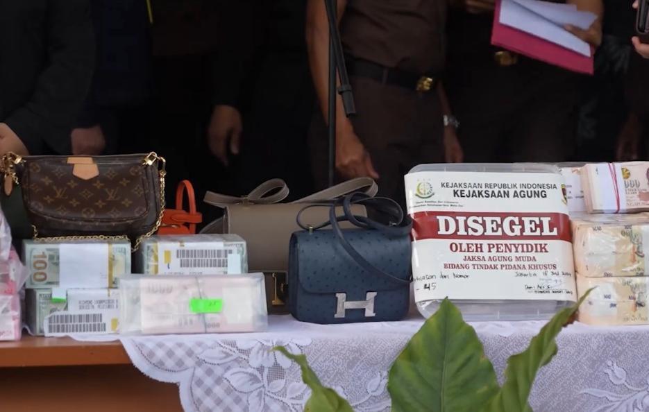 Protes 88 Tas Mewah-Mahalnya Disita Jaksa, Sandra Dewi: Itu Hasil Endorse