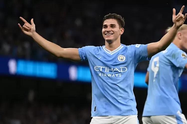 Ogah Selalu Jadi Nomor Dua, Julian Alvarez di Ambang Pintu Keluar Manchester City?