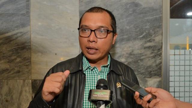 Almarhum Hamzah Haz di Mata Achmad Baidowi: Sosok Politisi Senior yang Sejuk-Teduh Tak Berkonflik
