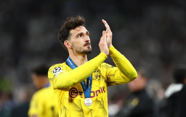 Real Madrid Tertarik untuk Datangkan Bek Tengah Dortmund Mats Hummel
