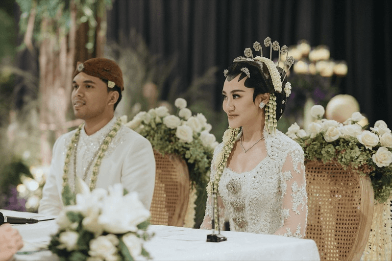 Thariq Halilintar dan Aaliyah Massaid Sah jadi suami-istri, Jokowi hingga Bamsoet Jadi Saksi!