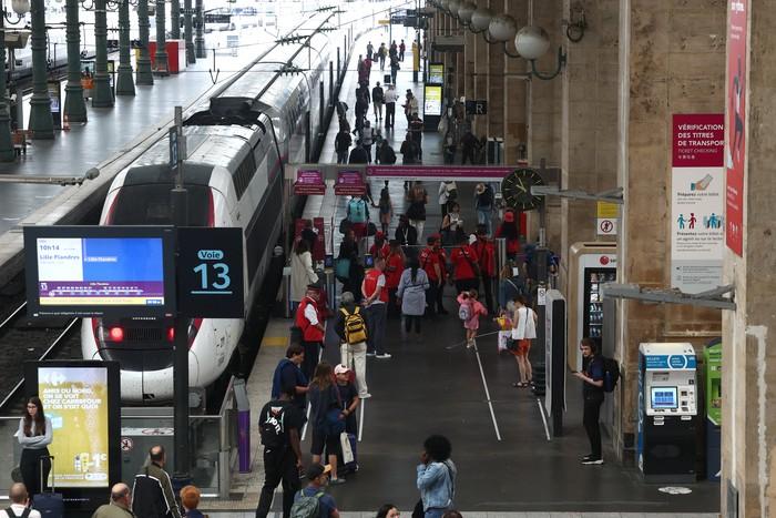 Jalur Kereta Jelang Opening Olimpiade Paris di Sabotase, Ratusan Ribu Penumpang Terganggu