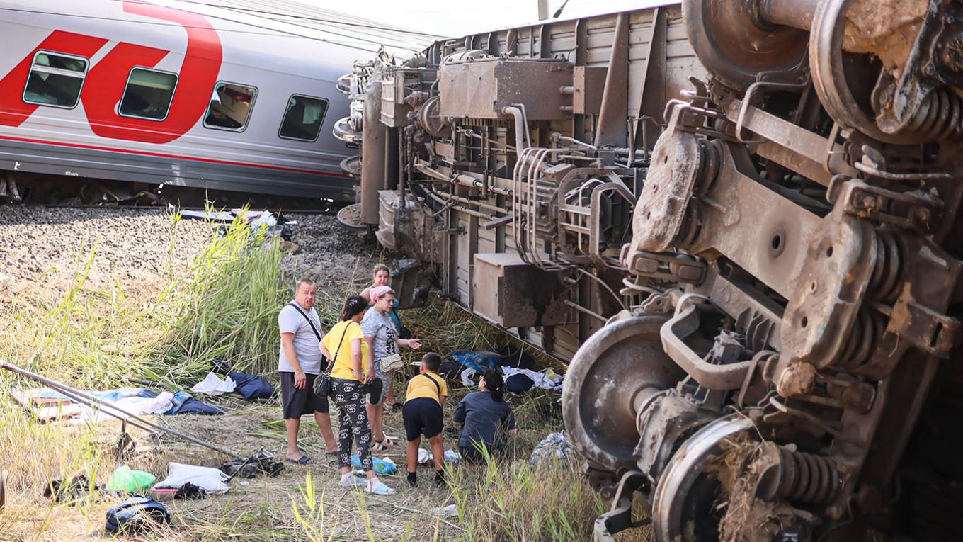 Ngeri! Tabrakan KA vs Truk di Rusia, 140 Penumpang Terpental hingga Terluka