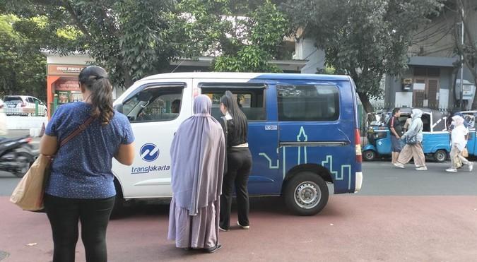 Pengguna JakLingko Dukung Kepenuhan Hak-hak Para Sopir: Seharusnya Dapat Upah yang Layak