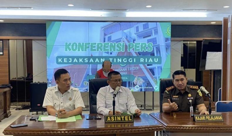 Usai 9 Tahun Buron, Kejari Pelalawan Tangkap Pelaku Kasus Kahutla
