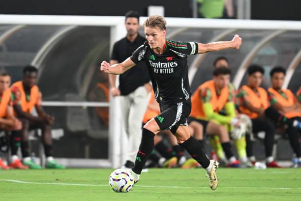 Martin Odegaard: Saya Terkesan dengan Aura serta Kekuatan Fisik Riccardo Calafiori