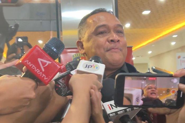 Usai Dicecar Polisi 64 Pertanyaan soal T Bos Judol, Benny Tak Banyak Bicara ke Wartawan