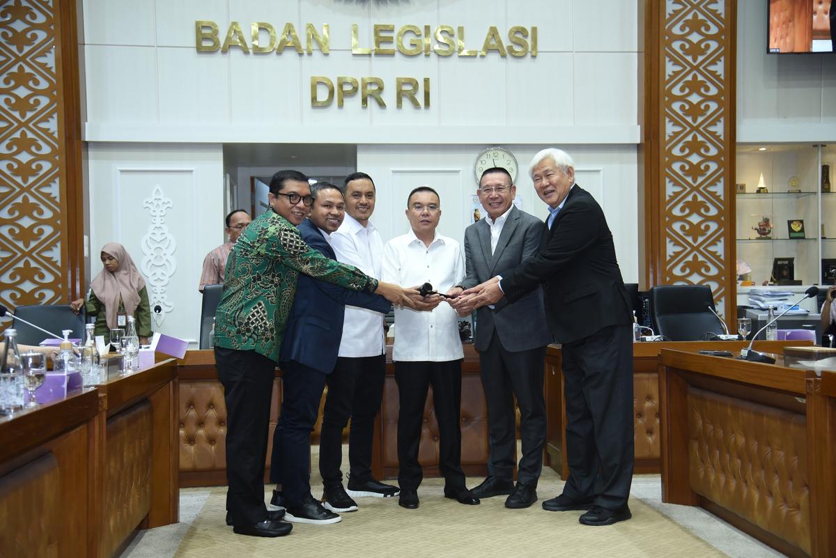 Sufmi Dasco Resmi Lantik Wihadi Wiyanto Jadi Ketua Baleg, Gantikan Supratman