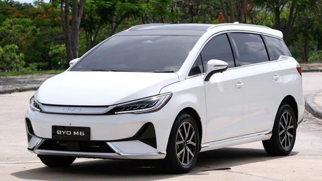 Kantong Ribuan SPK, BYD M6 bakal Ada di Tangan Konsumen Usai 75 Hari Pemesanan