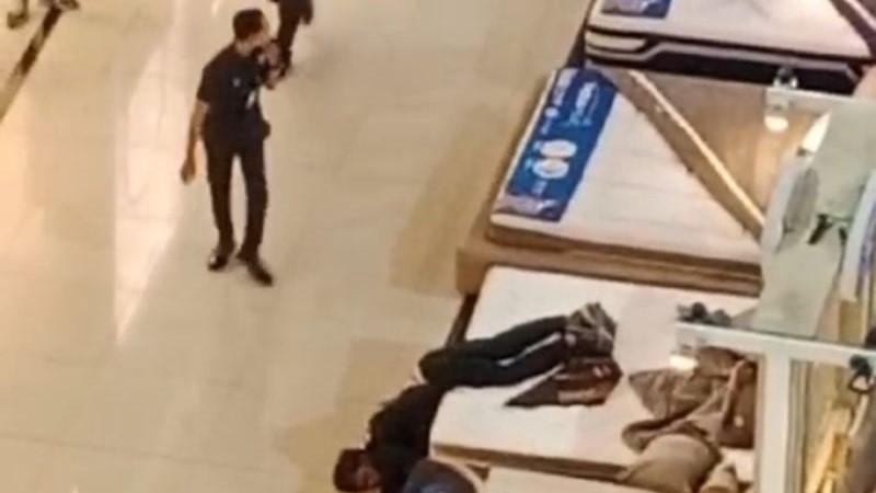 Siswa Asal Bekasi Loncat Dari Lantai 3 Mal Solo Paragon, Selamat usai Jatuh ke Kasur