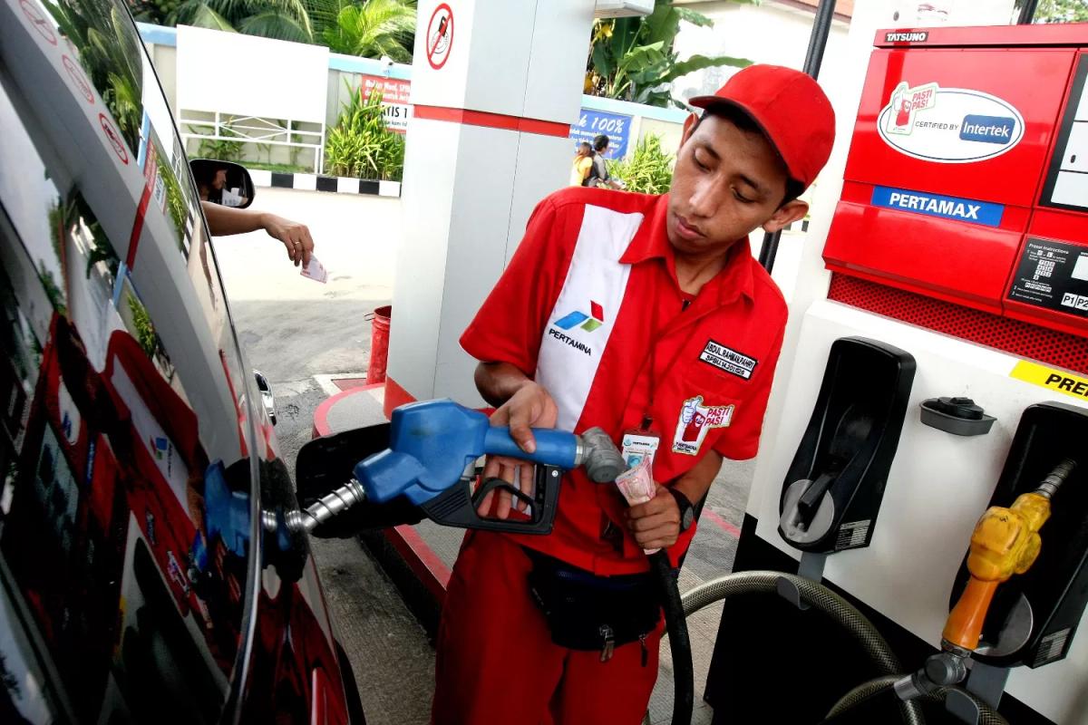Pertamina Naikkan Harga Pertamax Jadi Rp13.700 per Liter, Ini Alasannya